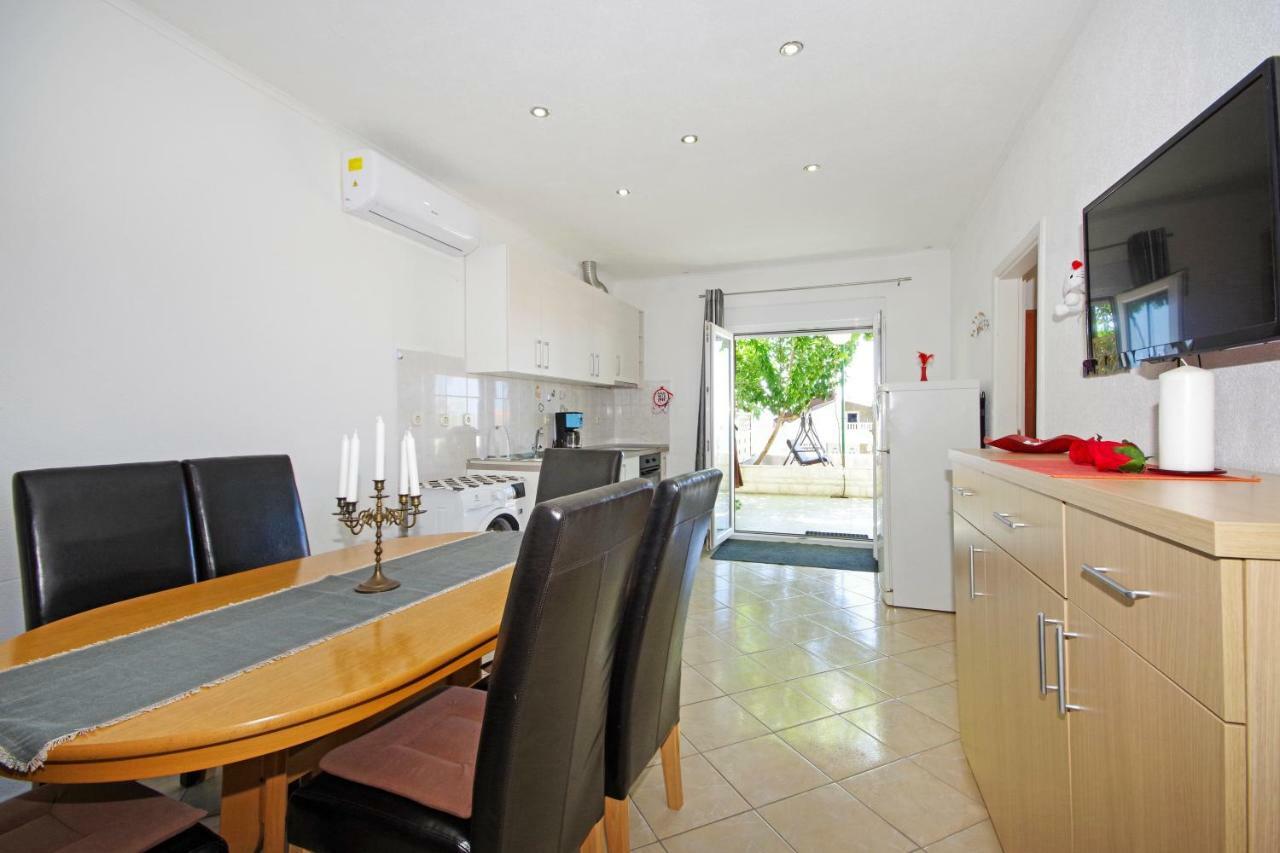 Apartment A&J Makarska Bagian luar foto