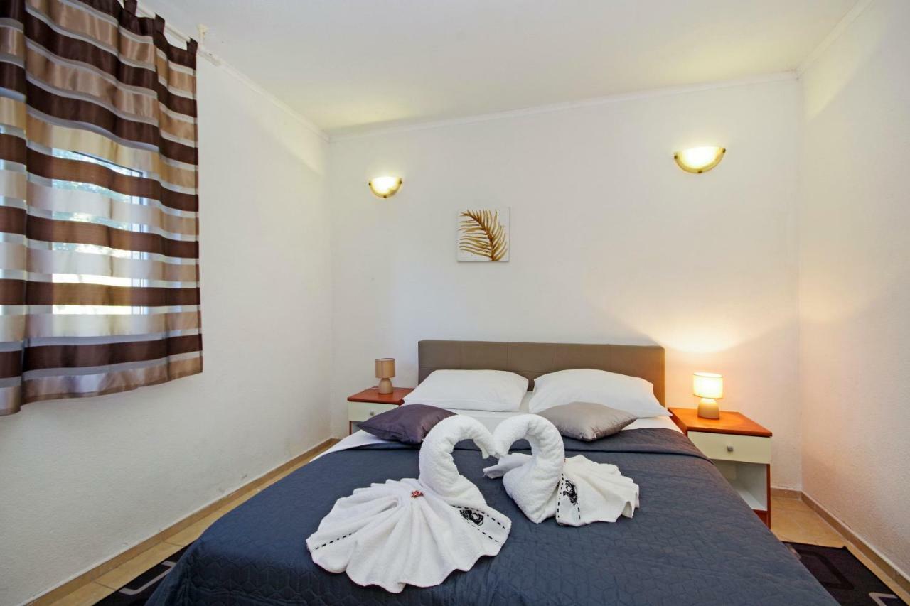 Apartment A&J Makarska Bagian luar foto