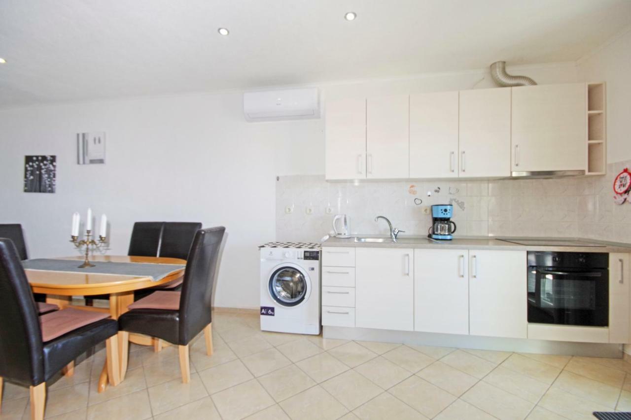 Apartment A&J Makarska Bagian luar foto